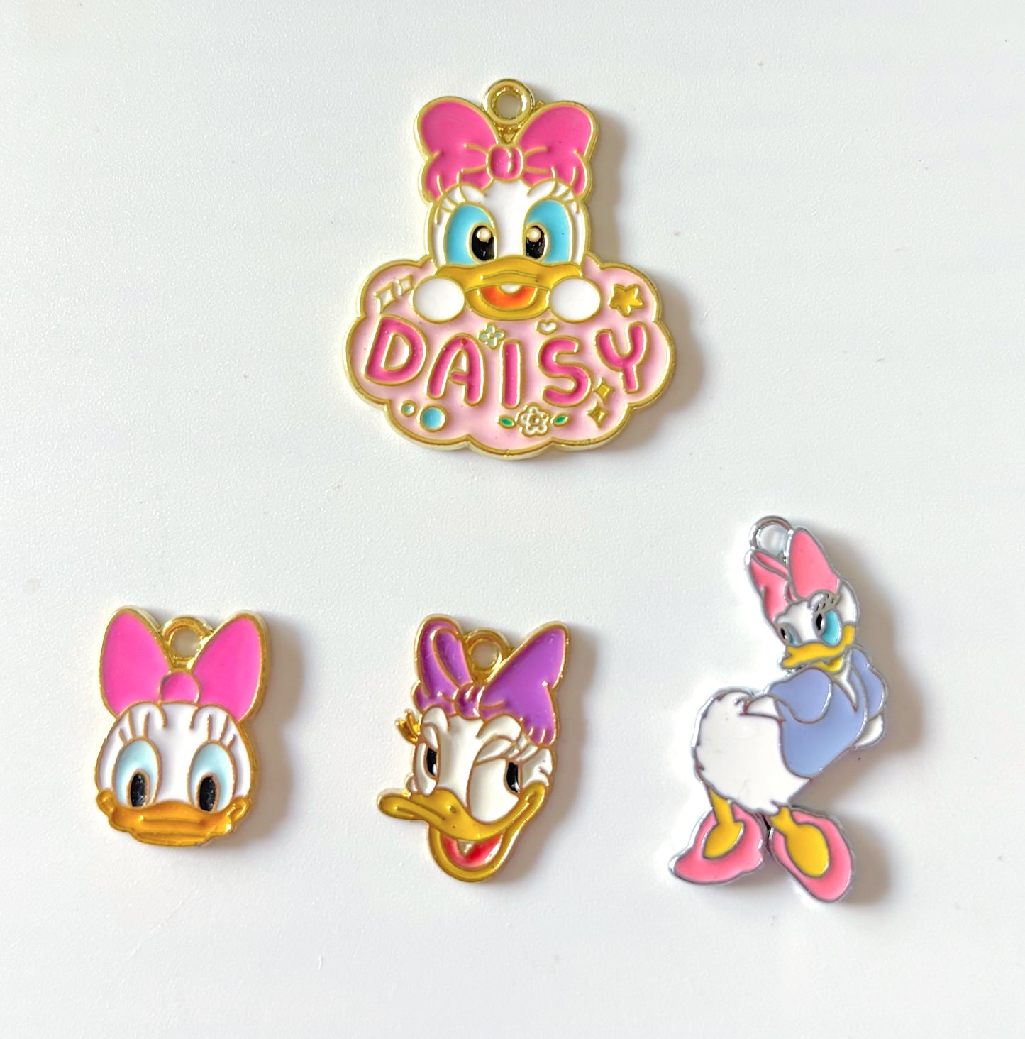 Daisy charms